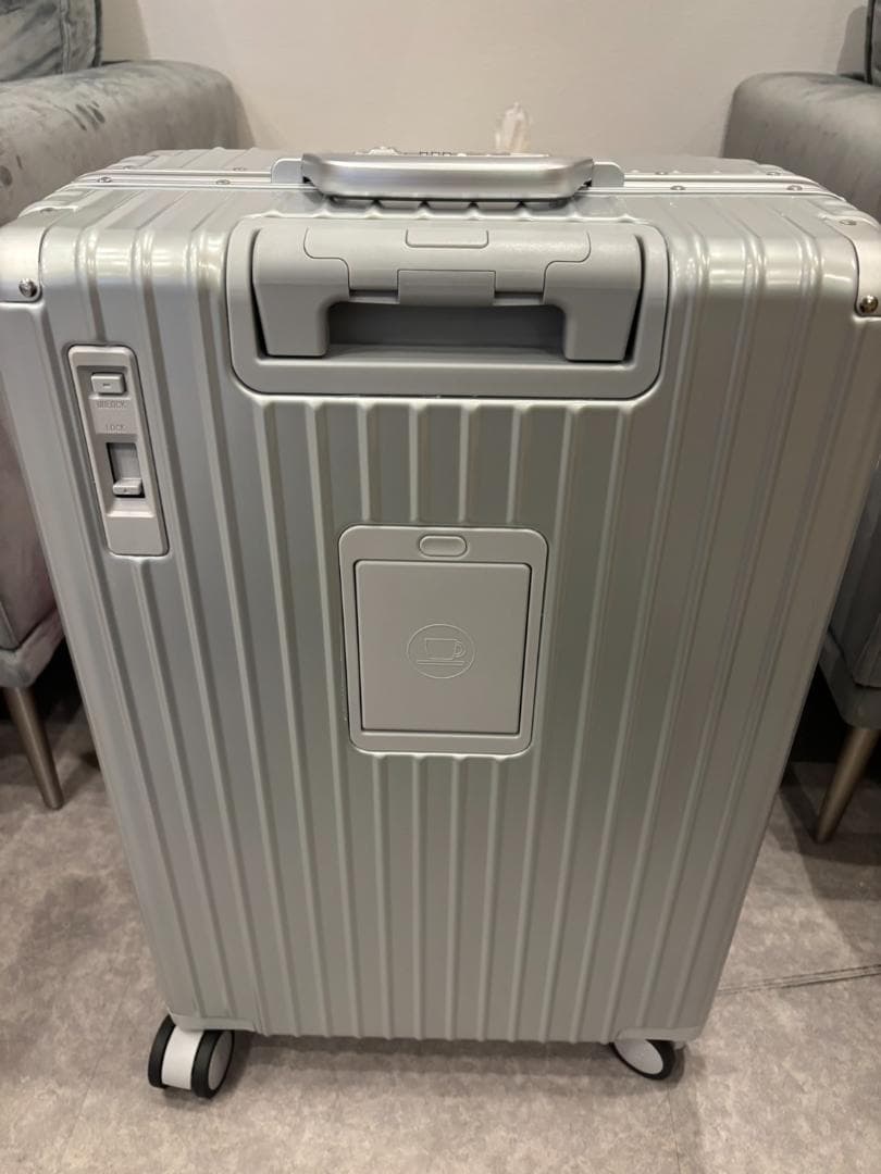 リベティ多機能キャリーケース【エナメルシルバーMサイズ】44