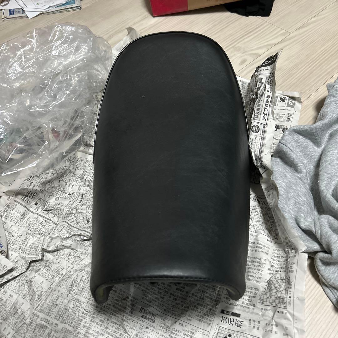 エイプ50 キャブ車　純正シート