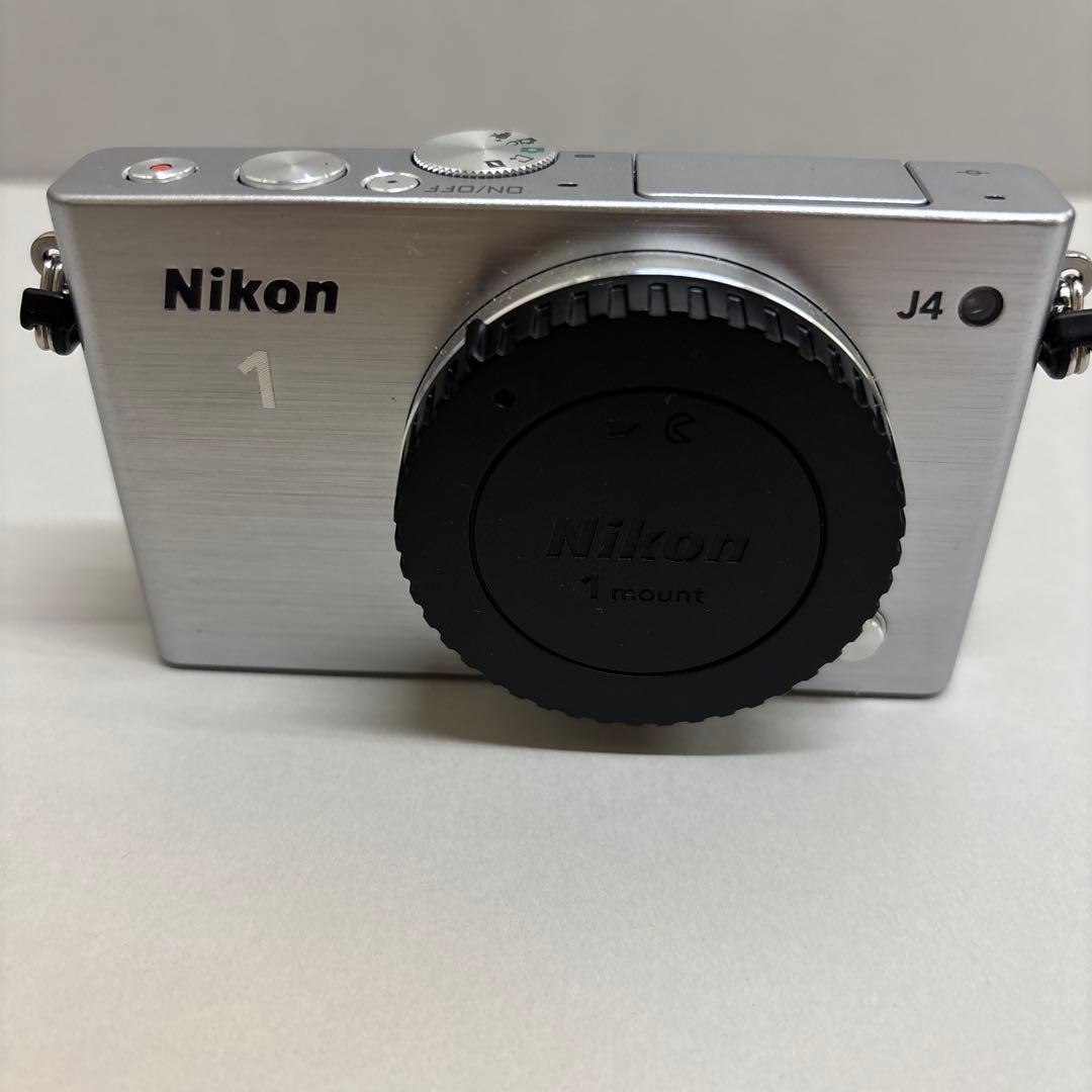 【最終値下】Nikon 1 J4 標準ズームレンズキット　シルバー