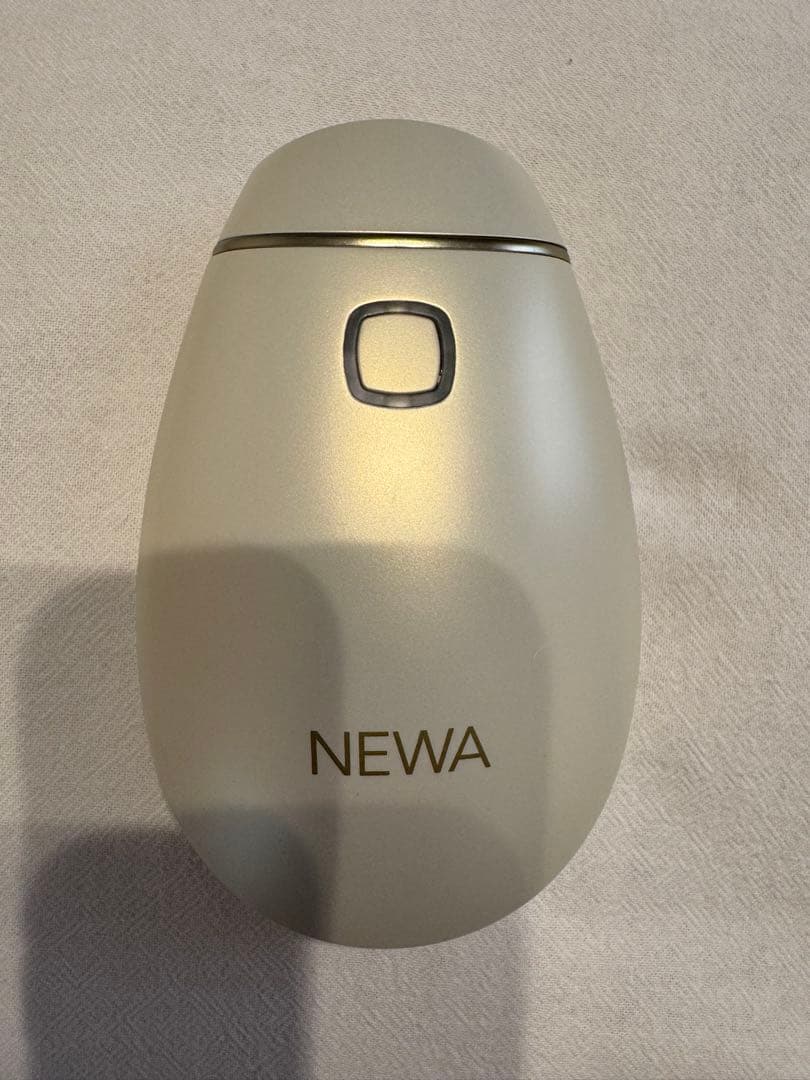 NEWA 美顔器 ゴールド 充電器付き