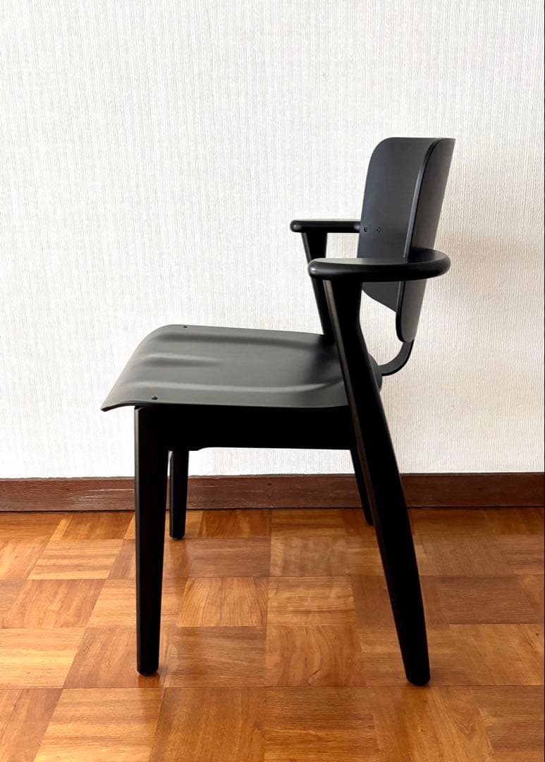 [美品]Artek Domus Chair Black