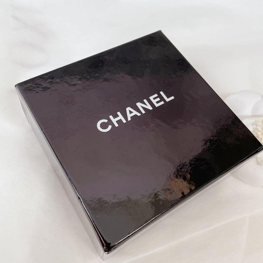 CHANEL シャネル　箱付　カメリア　コサージュブローチ　フォーマル　白