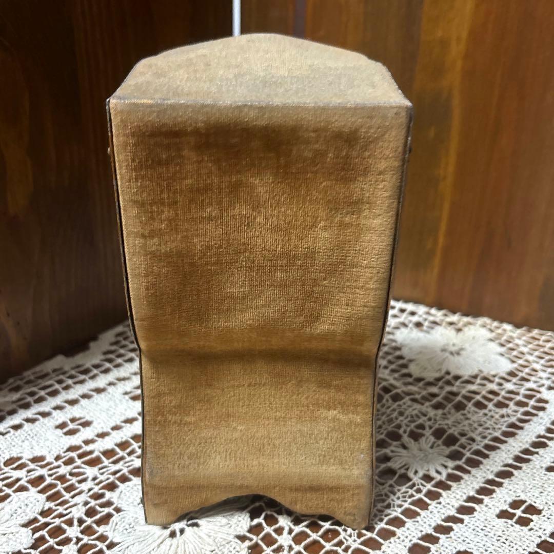 ブラックフライデー　セダンチェアー型ジュエリーケース