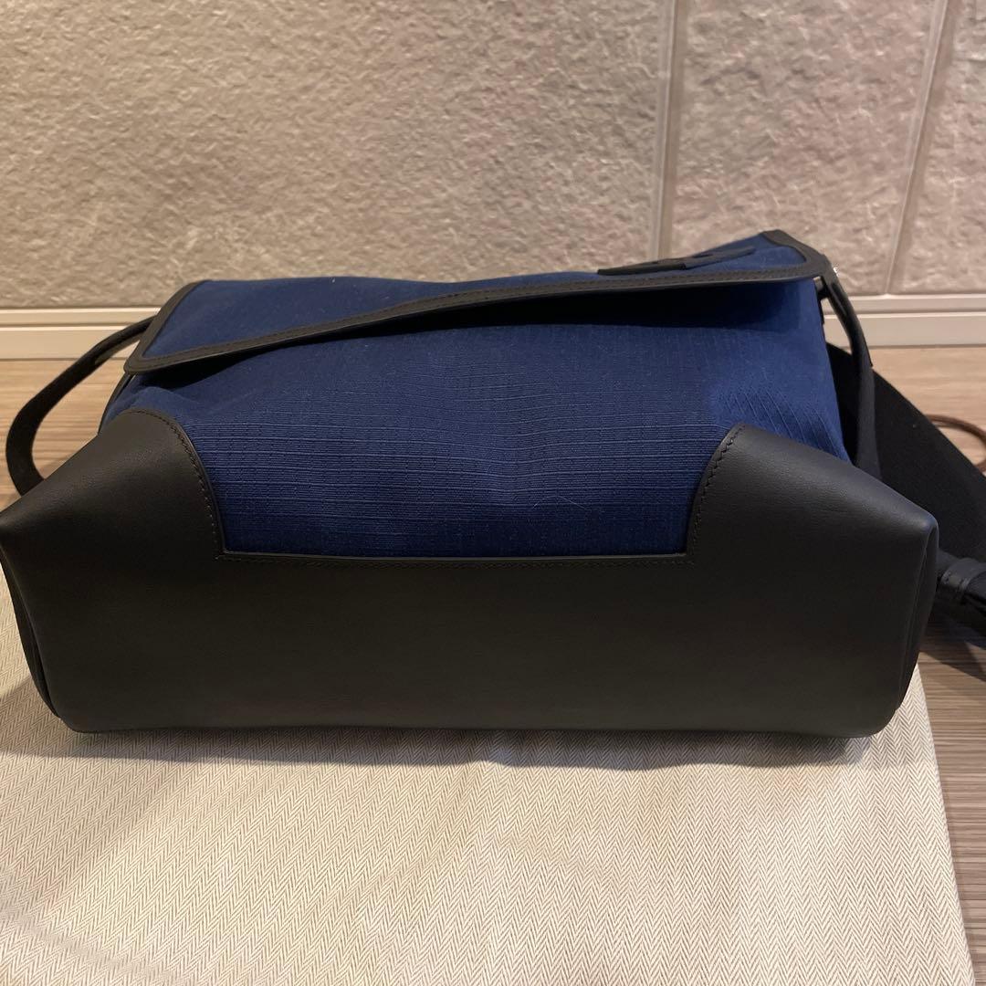 【極美品】エルメス　Allback メッセンジャーバッグ　ネイビー