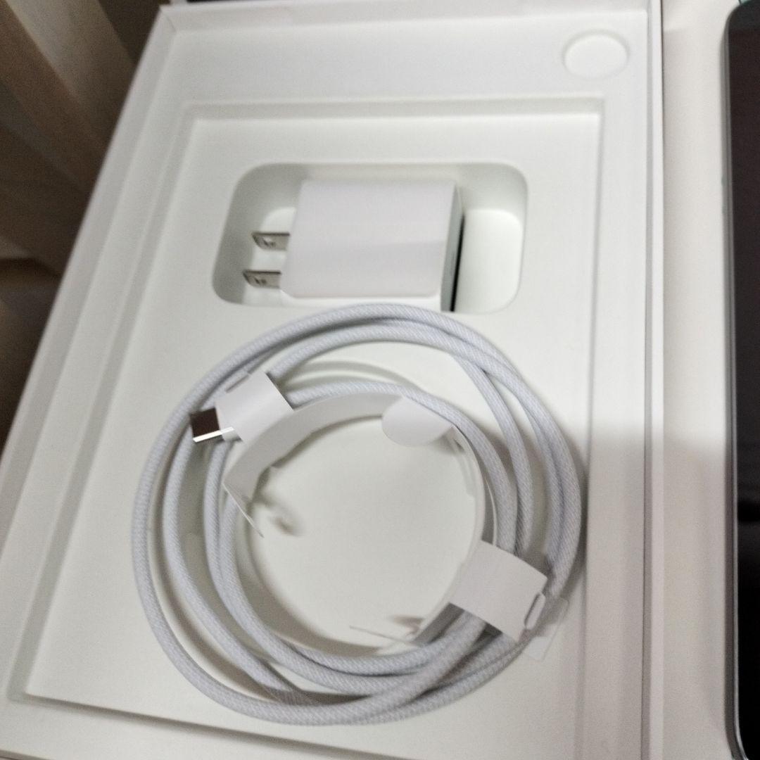 m*u様 iPad mini A17Pro 128G Wi-Fi 　+ケース+保