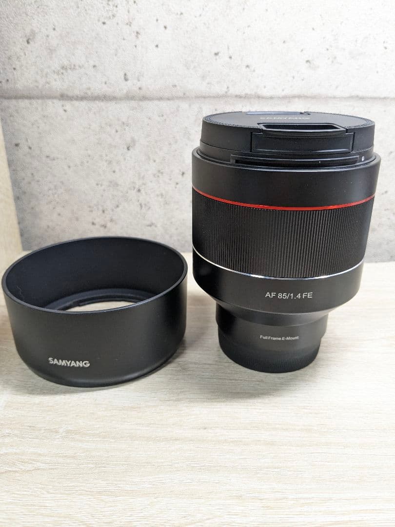 ★未使用級★SAMYANG サムヤン AF 85mm F1.4 FE 元箱