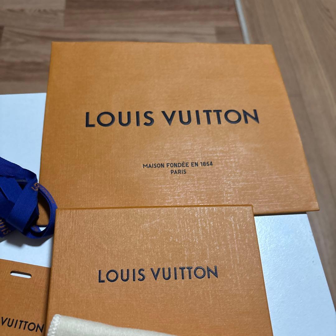 Louis Vuitton レオパード柄 シュシュ
