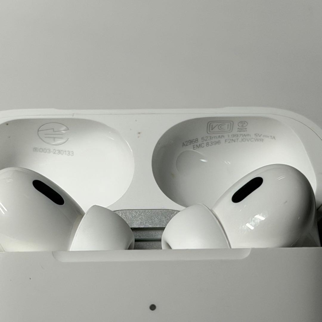 【9】 AirPodsPro2 第2世代 本体 A3047 充電器あり 保証あり