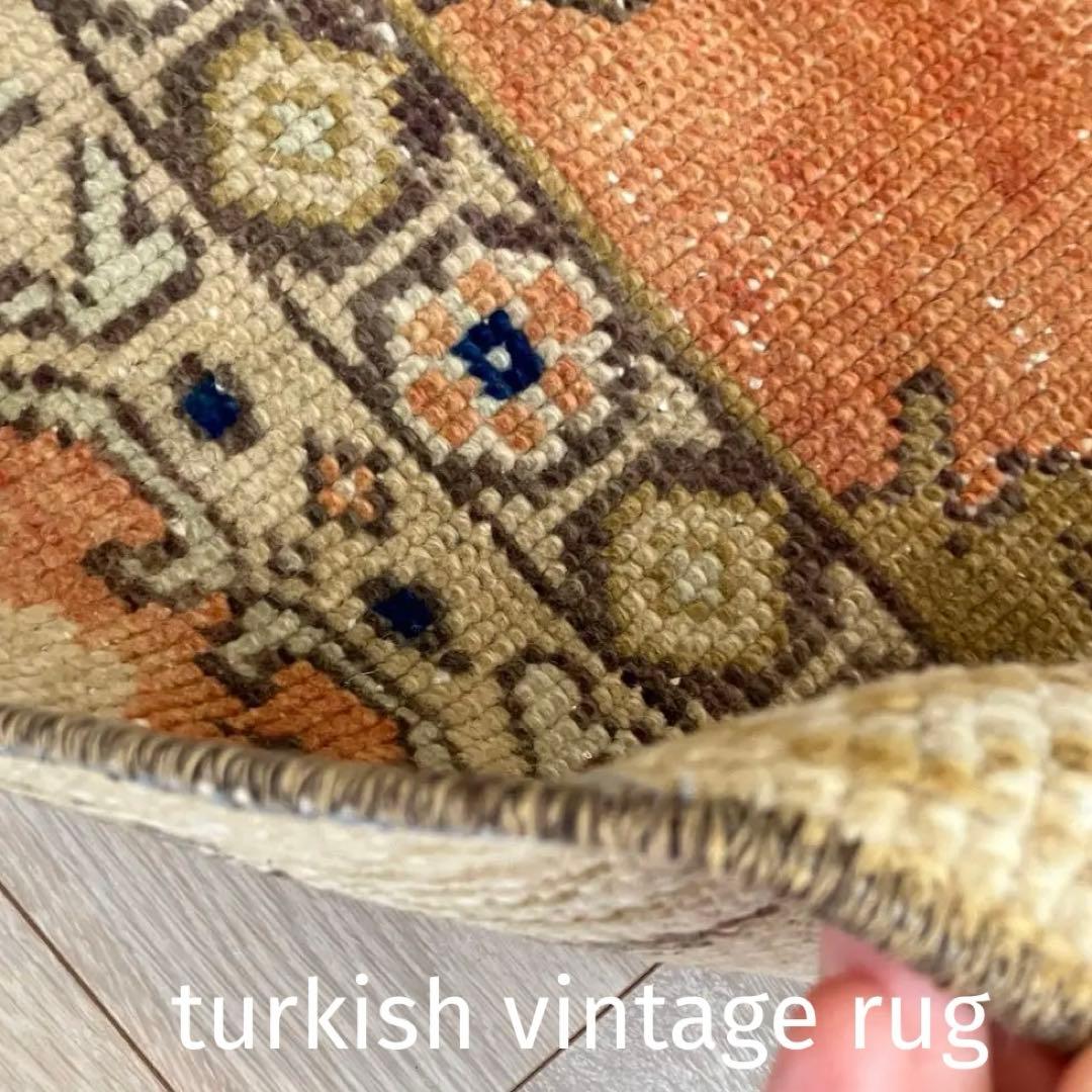 ミルキーべージュ✳︎48×77✳︎ブラウン　ブルー　オレンジ　トルコヴィンテージラグ