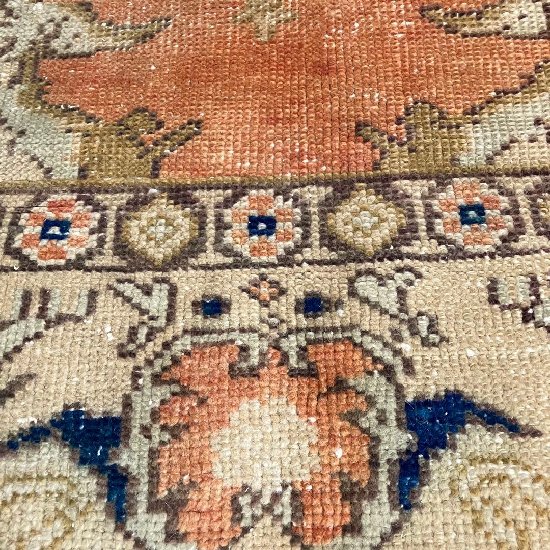 ミルキーべージュ✳︎48×77✳︎ブラウン　ブルー　オレンジ　トルコヴィンテージラグ