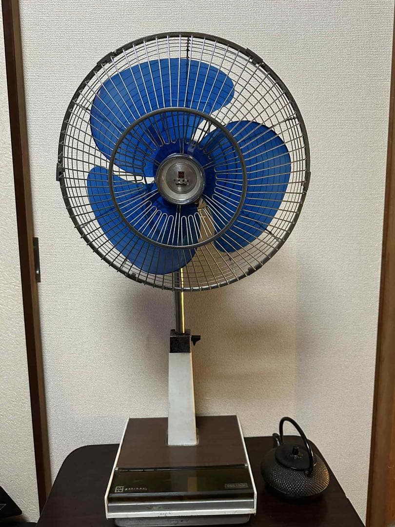 レトロスタイル スタンド式扇風機 青