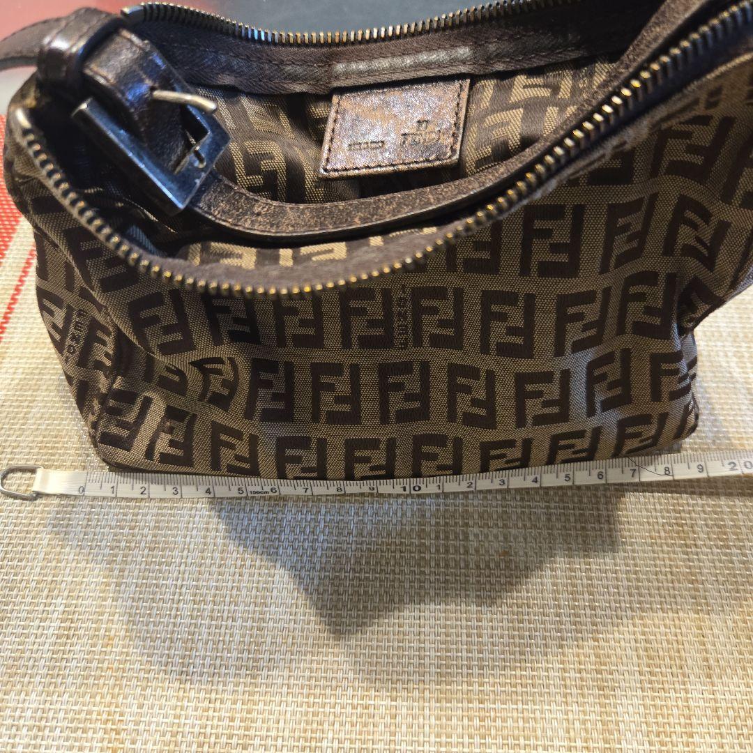 Fendi FFロゴプリントポーチ