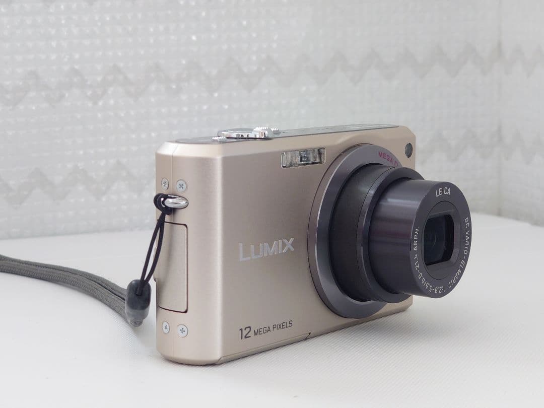 Panasonic LUMIX DMC-FX100 デジタルカメラ【動作確認済】