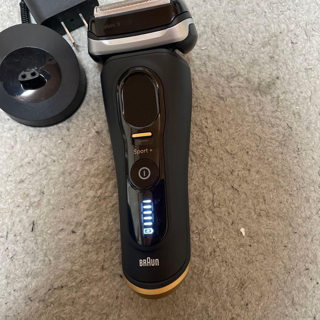 BRAUN Series 9 Sport+ メンズシェーバー
