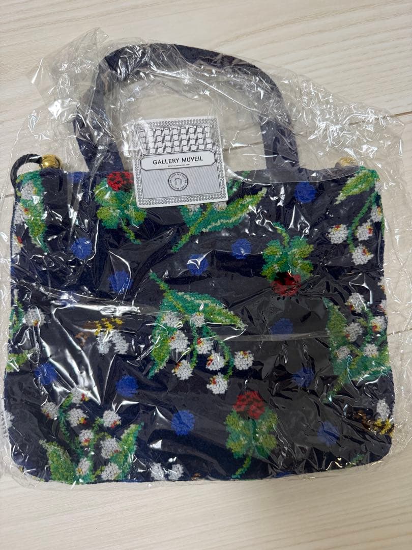 レア　新品　feiler muveilコラボ　手付き巾着　てんとう虫