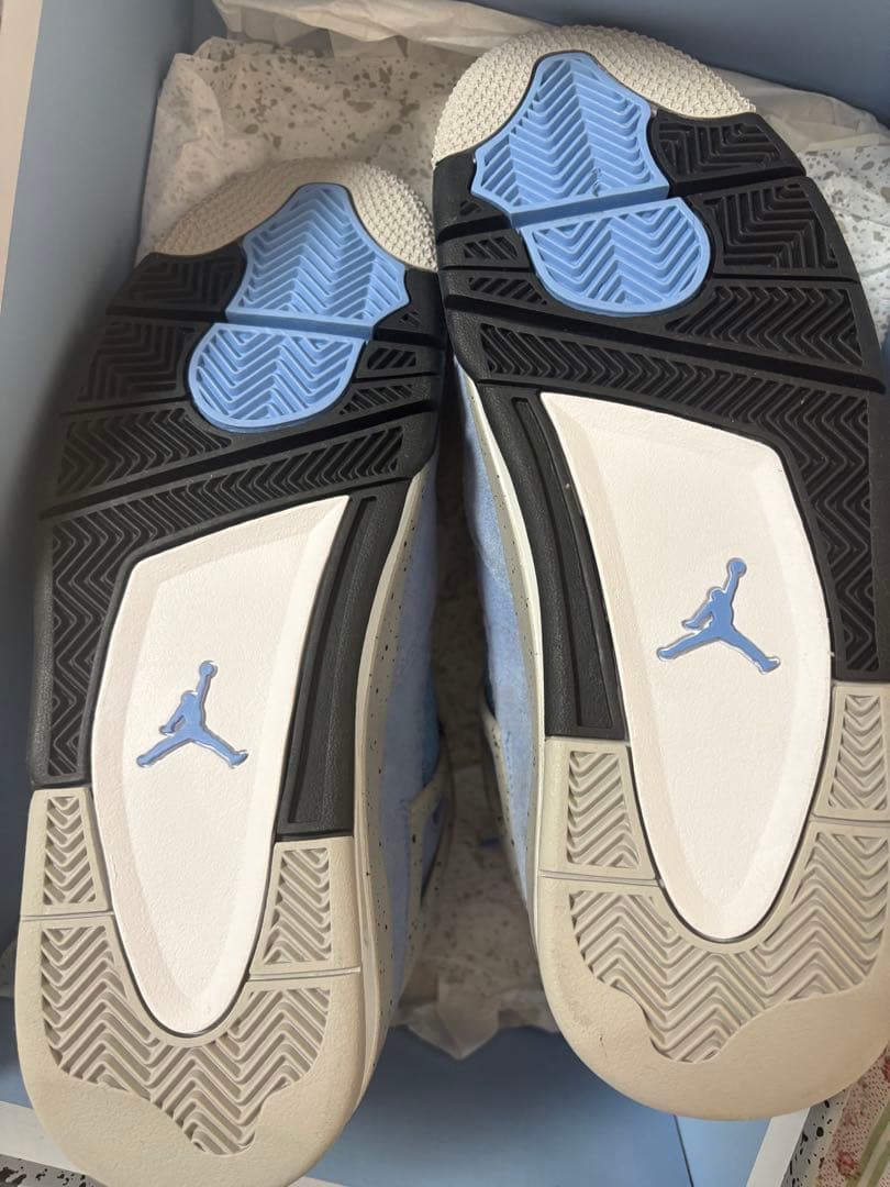 NIKE AIR JORDAN 4 ユニバーシティブルー