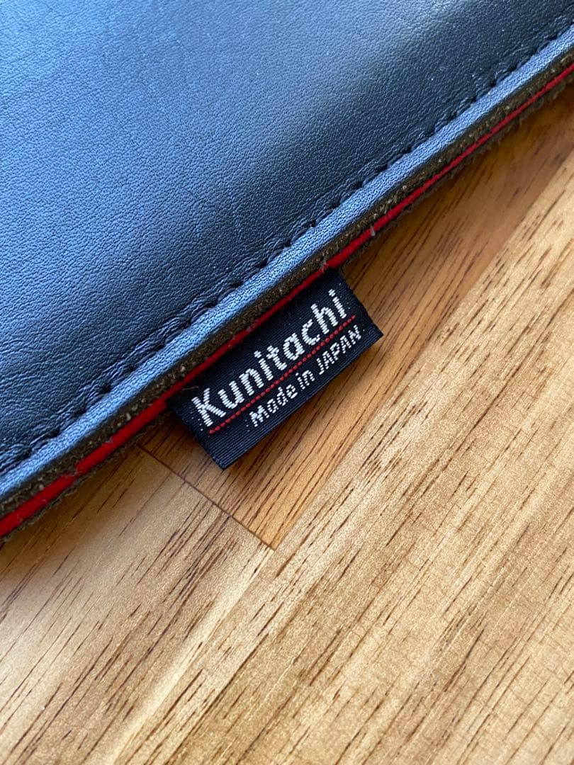 ゴールド MacBook 2017 革ケースつき