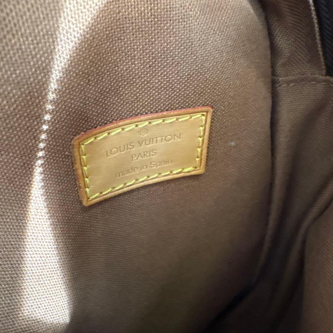 極美品　Louis Vuitton モノグラム ボディバッグ