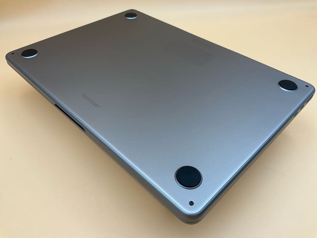 【超美品】Macbook Air 2022 M2 16GB/500GB