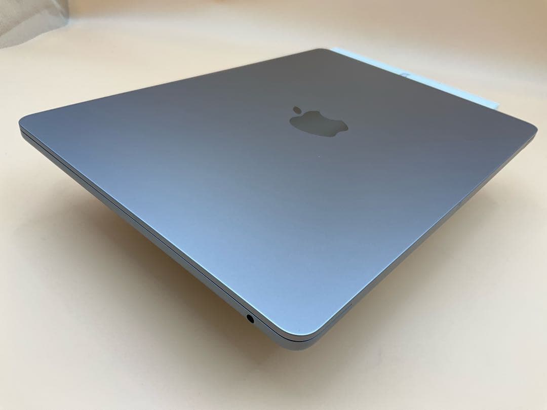 【超美品】Macbook Air 2022 M2 16GB/500GB