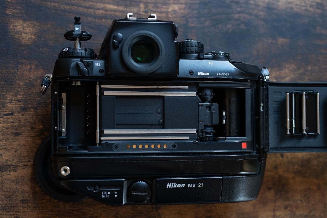 動作快調 Nikon F4s　ニコン フィルムカメラ