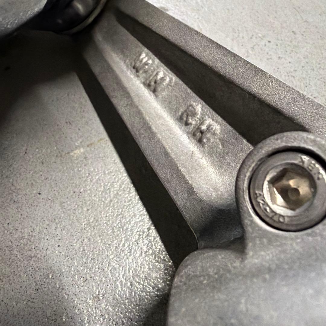 sr400 WMヘッドライトステー　純正ライト