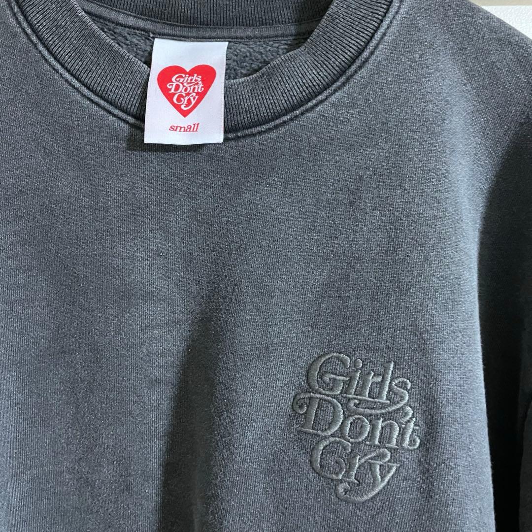 Girls Don't Cry トレーナー S ダークグレー