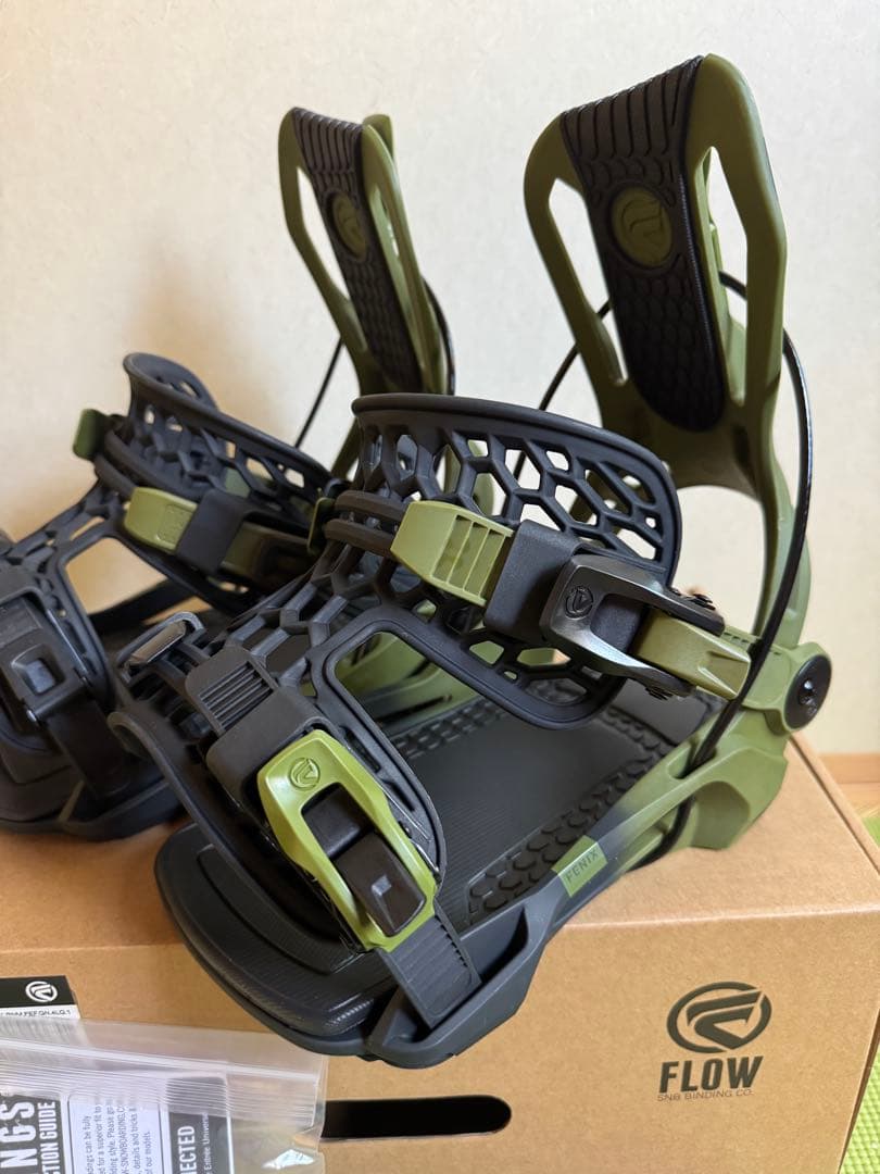［美品］FLOW FENIX バインディング GREEN