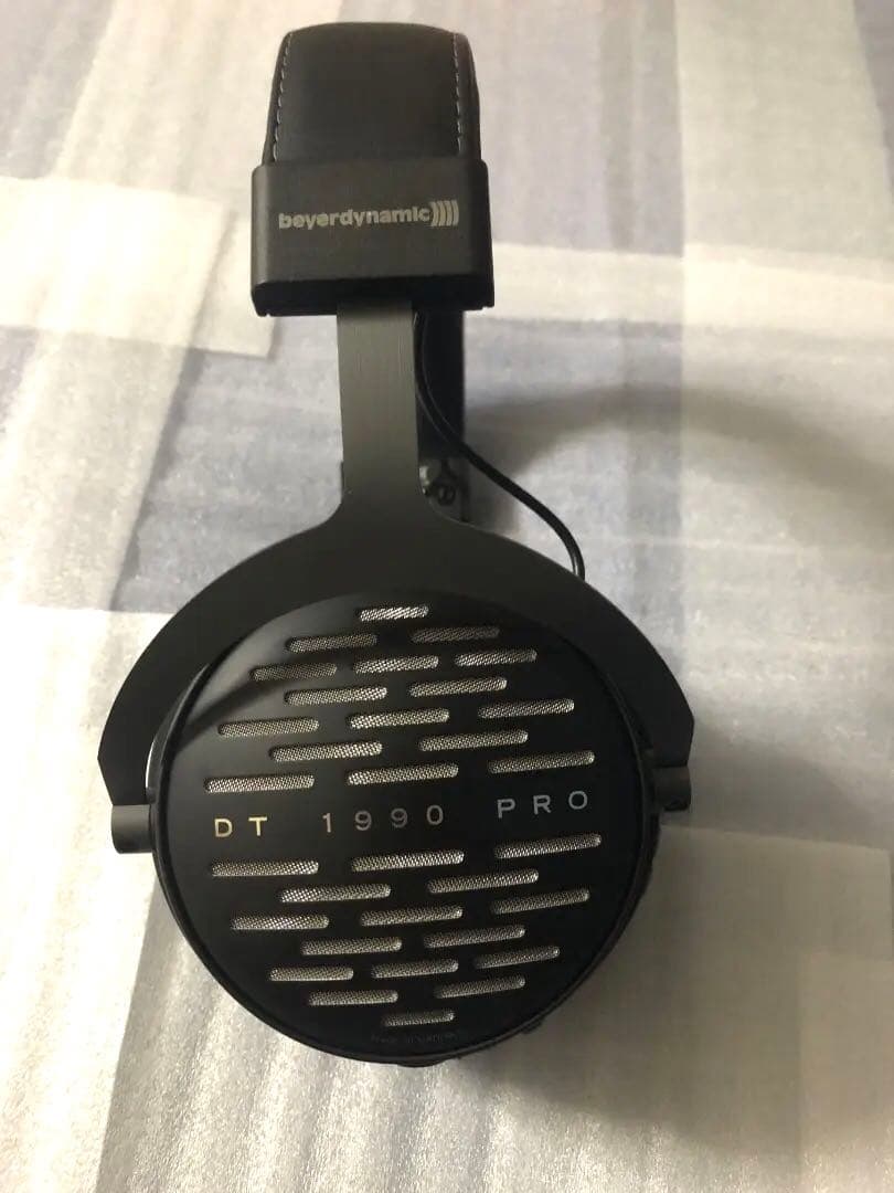 Beyerdynamic DT 1990 PRO + Lightningケーブル