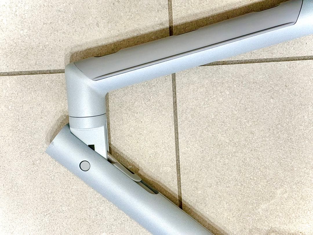 フロー　モニターアーム　usmハラー テーブル　トリプル