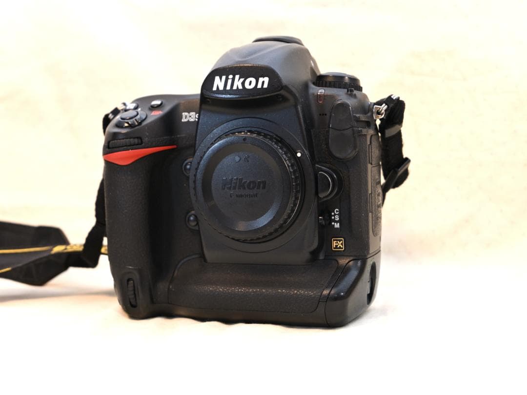 ニコン Nikon D3S　バッテリー、CFカード付き