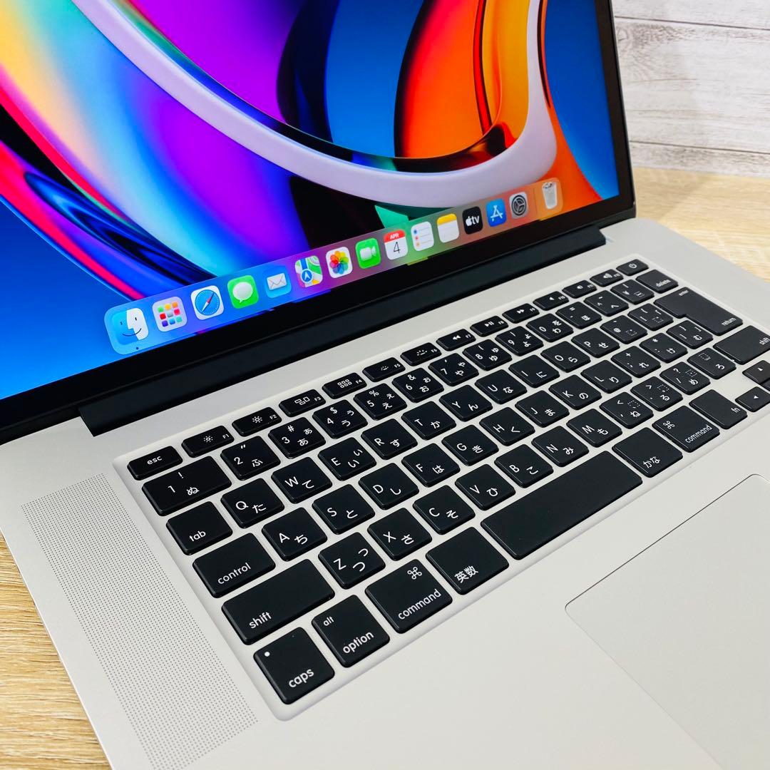 美品MacBook Pro i7 15インチ【MacOS2020／バッテリー新品