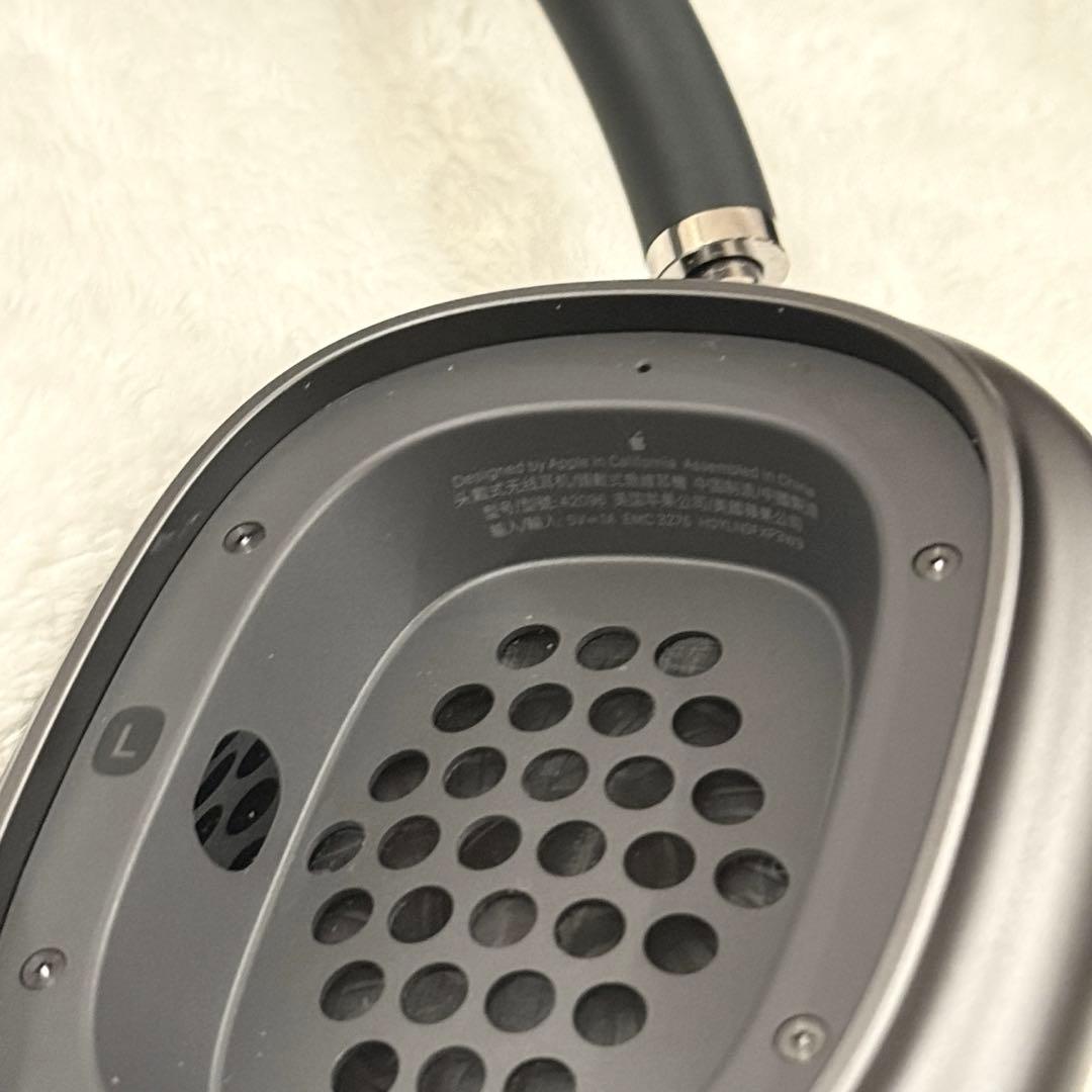 ヘッドホン Apple AirPods Max Space Gray
