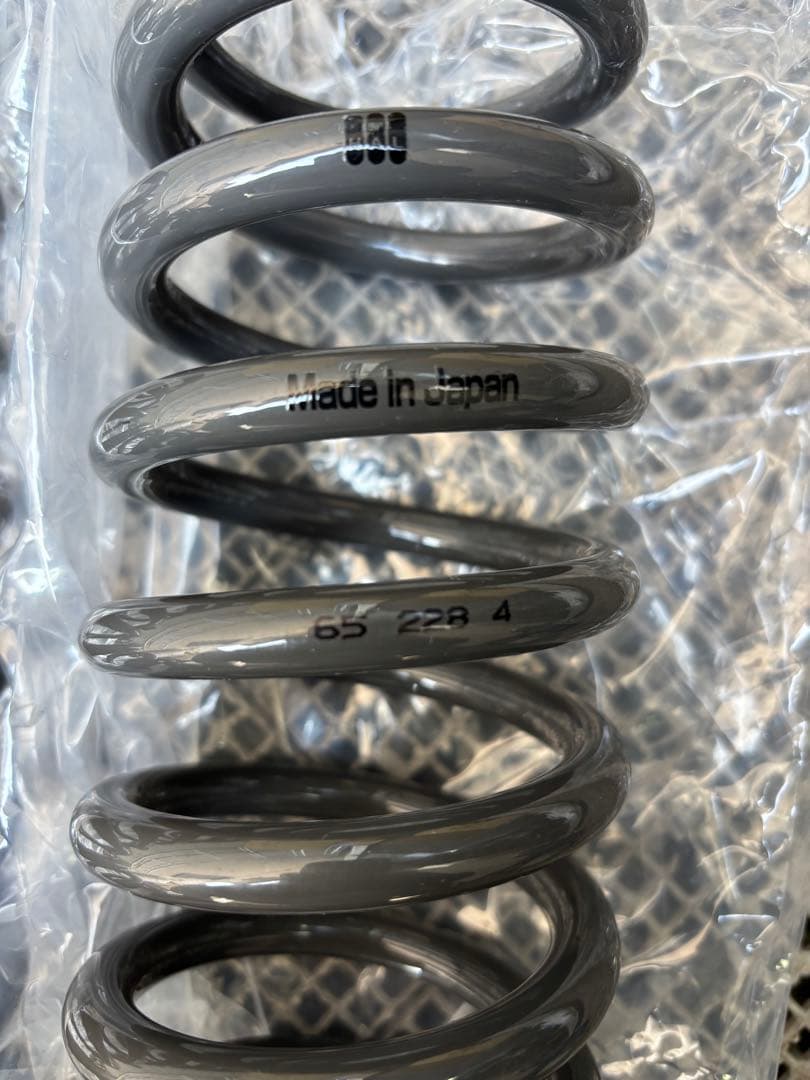 r*a様 【美品】HAL（ハルスプリング）ID65-9inch/228-4k