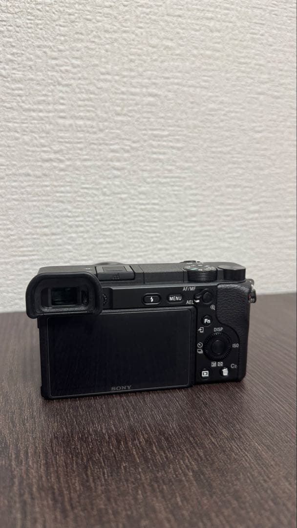 【美品・シャッター1284】sony α6400 単焦点レンズ＋おまけ