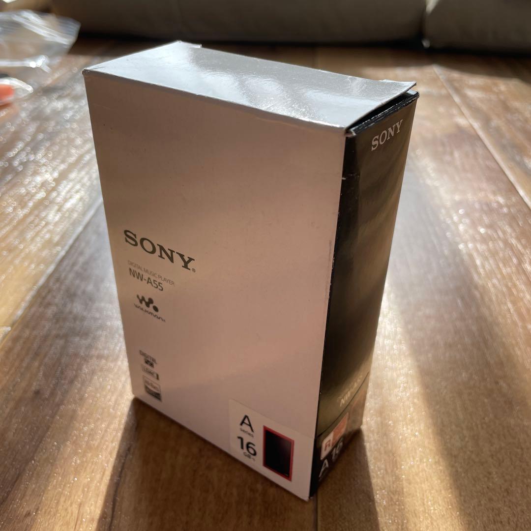 SONY NW-A55 レッド　ソニー　ウォークマン、社外品ケース、予備ケーブル
