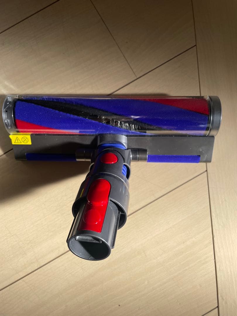 【美品】Dyson V8 Slim Fluffy 2024年製