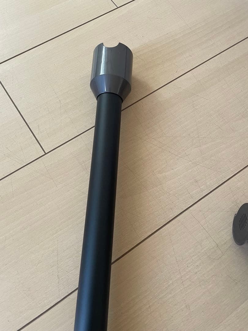【美品】Dyson V8 Slim Fluffy 2024年製