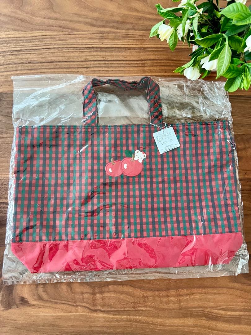 【完売品】 ファミリア トートバッグ 赤 チェック 軽量 A4サイズ 太マチあり