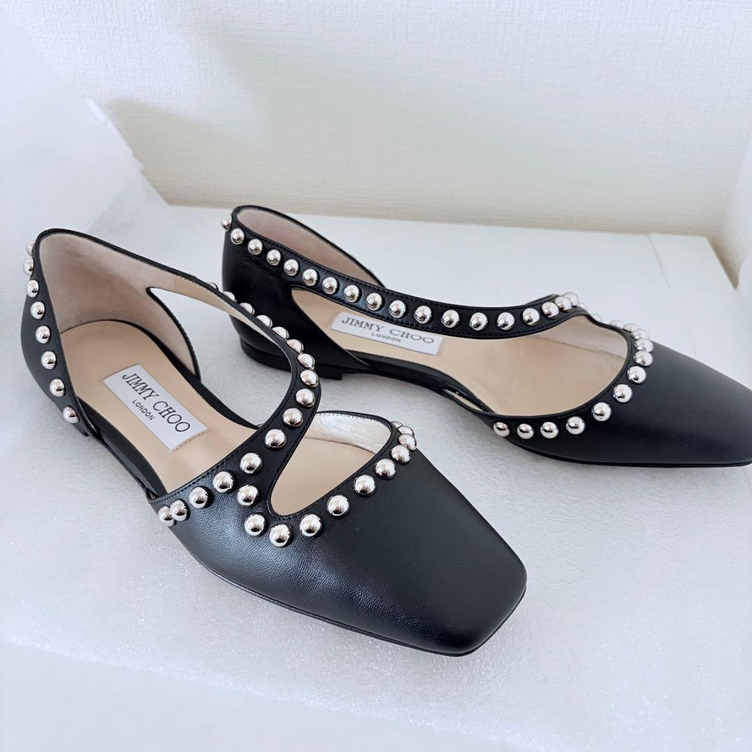 JIMMY CHOO スタッズ付き ブラックパンプス