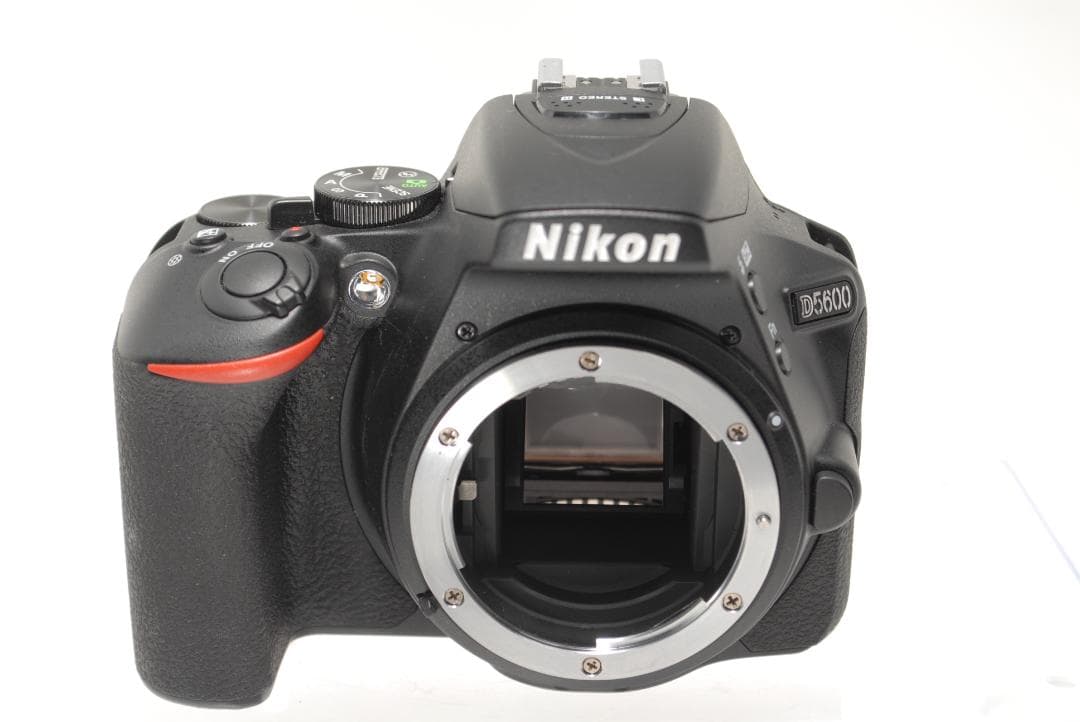 ☘️ほぼ新品✨ショット数149回✨ダブルズームキット☘️Nikon D5600