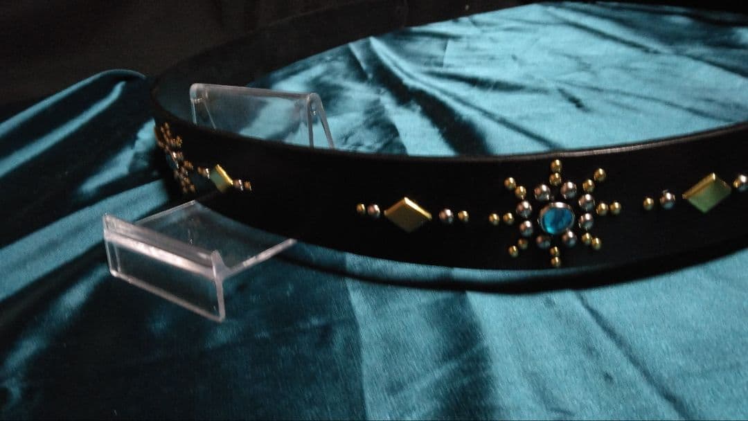 Fellows昭南ベンズレザースタッズベルトニッケル&ブラス　アクアブルー