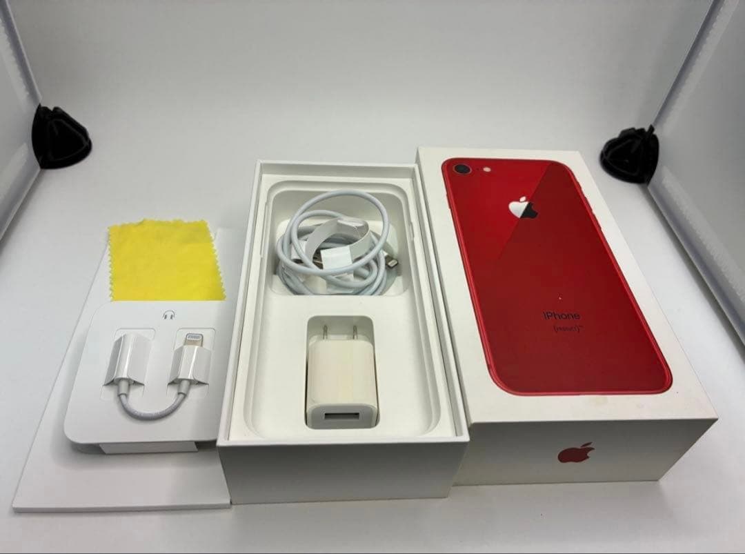 iPhone 8 64GB 赤 本体 SIMフリー