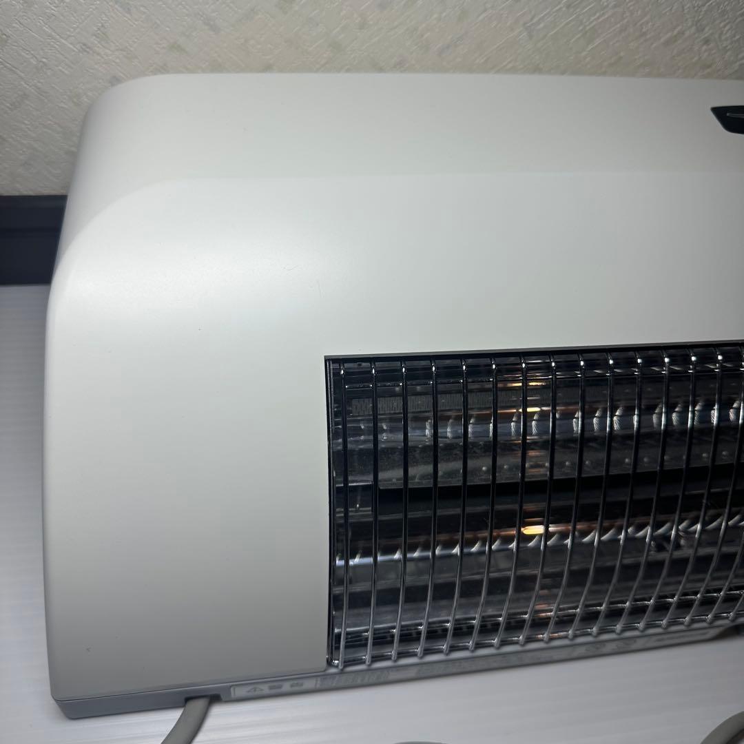 アラジン 人感センサー付き　脱衣所暖房機　H-G1201(W) ホワイト