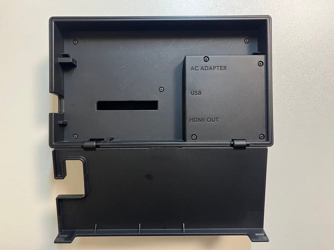 美品Nintendo Switch ブラック 本体 付属品あり 箱無し