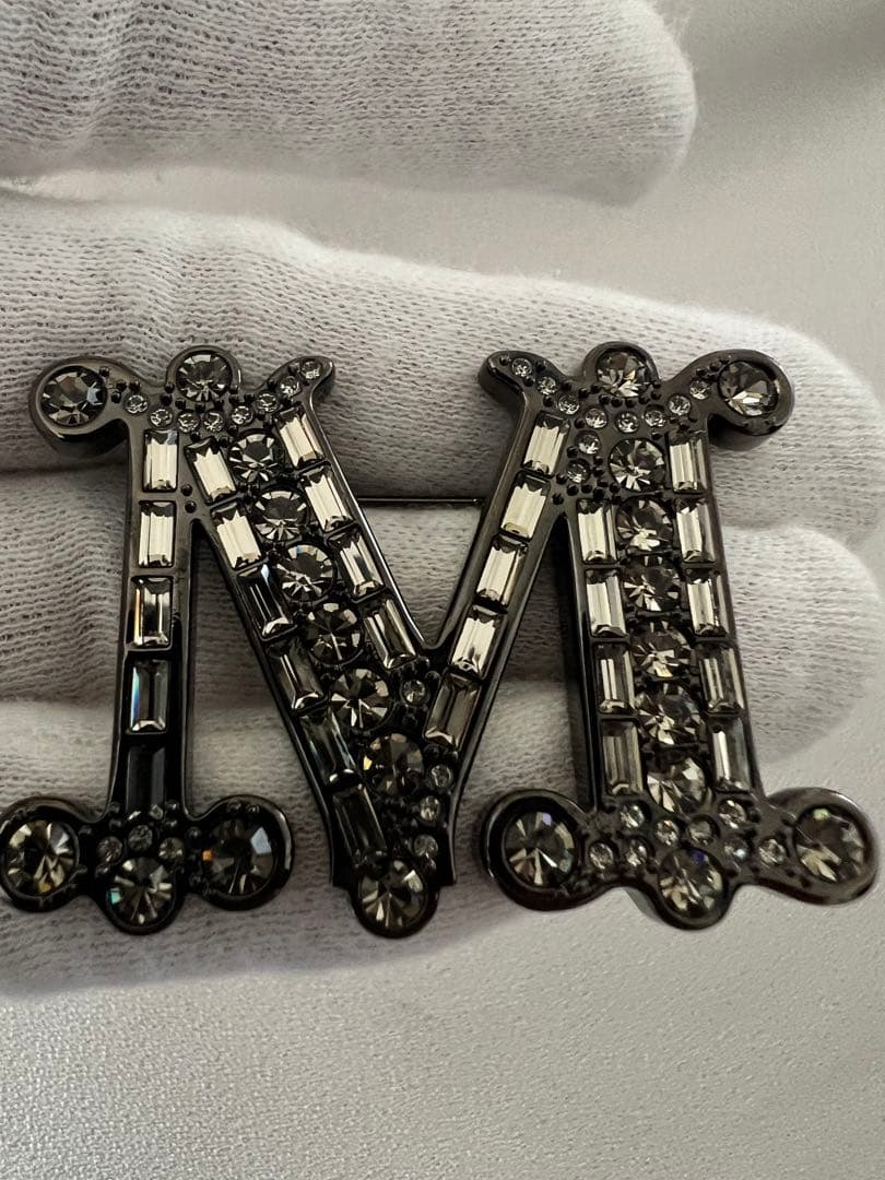 MaxMara BATH2ブローチ タグ・保存袋付き オリーヴ