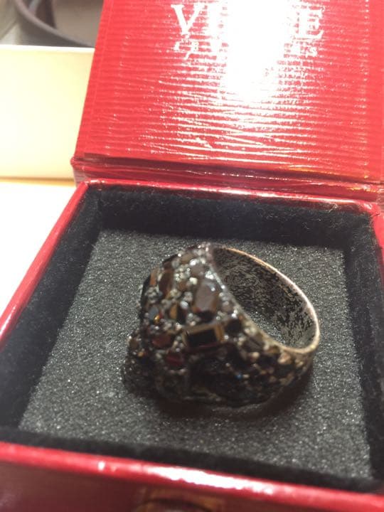 ビヨンクール スカル リング ベルベットラウンジ