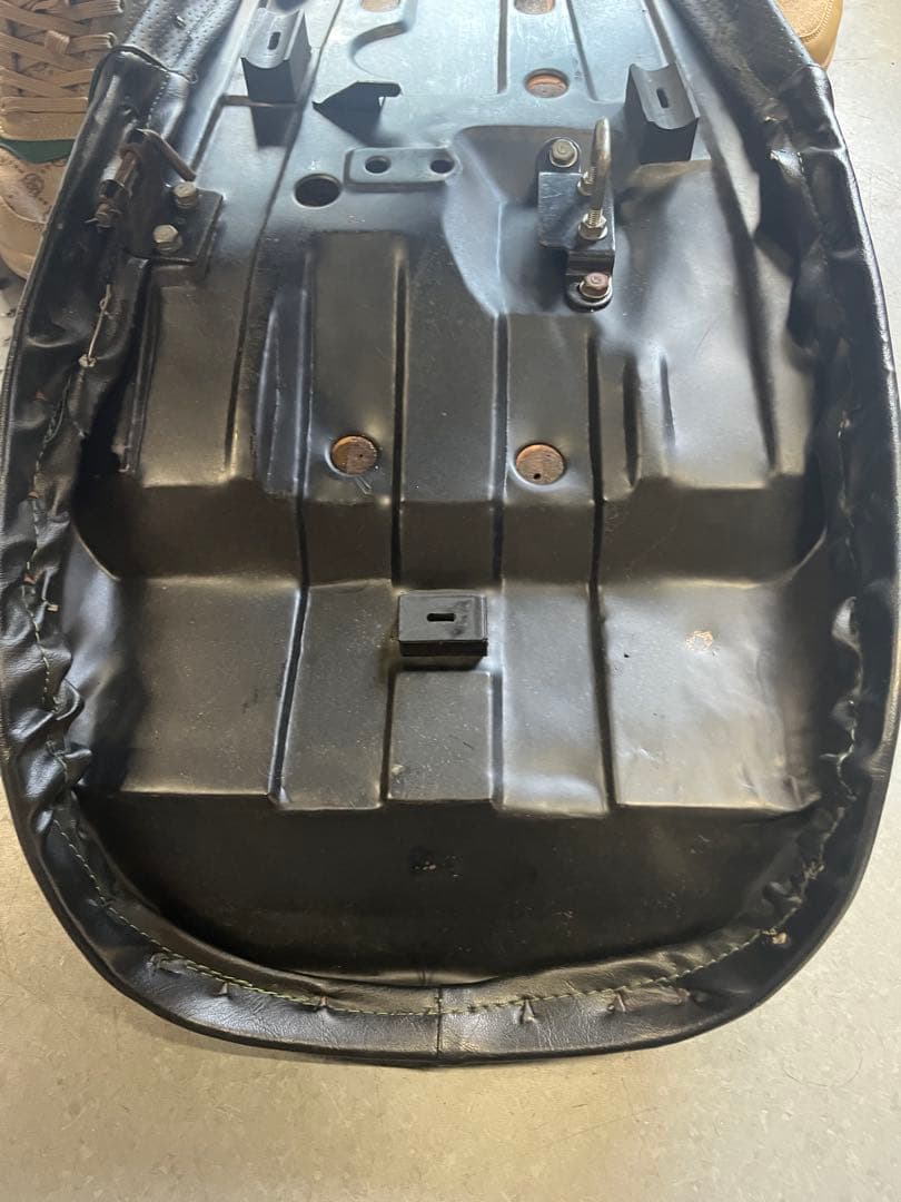 KZ900 KZ1000LTD KZ750 D1 カスタム　シート