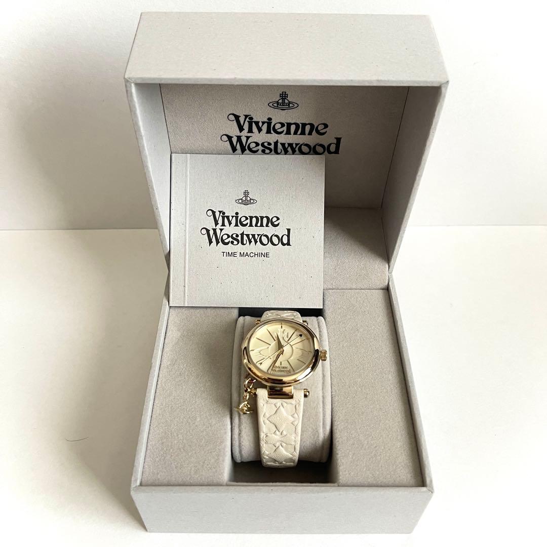 Vivienne Westwood レディース 腕時計 チャーム アイボリー