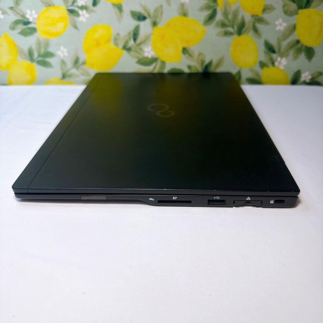 格安❤️薄型❤️軽量❤️第8世代❤️設定済みすぐ使える❤️在宅ワークや副業用の1台に❤️